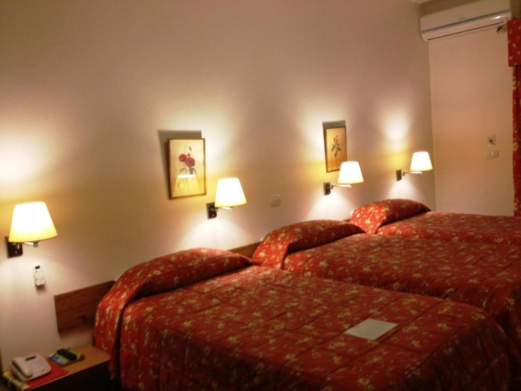 ביירות Embassy Hotel חדר תמונה