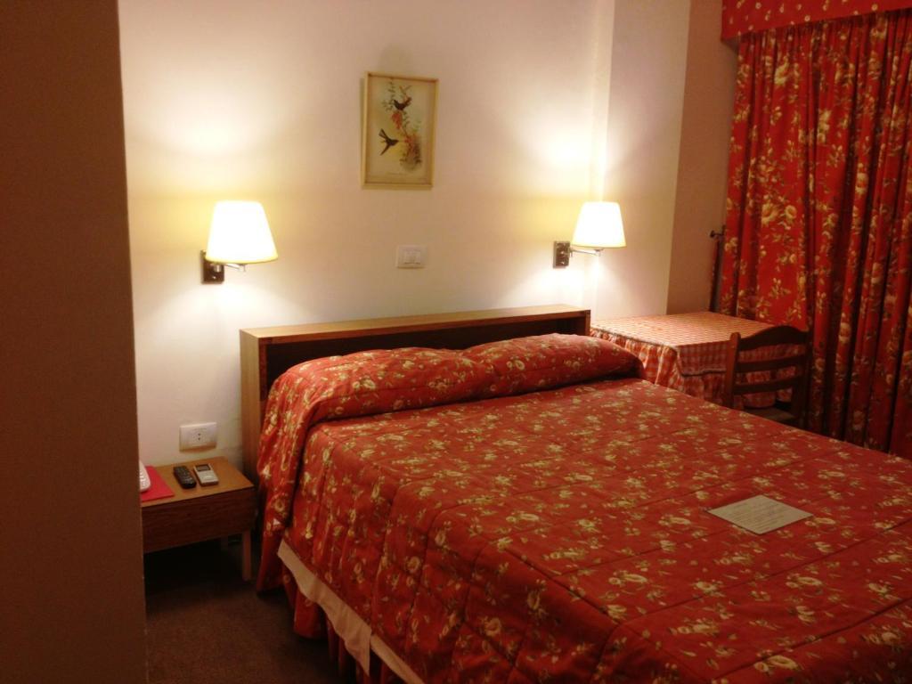 ביירות Embassy Hotel חדר תמונה